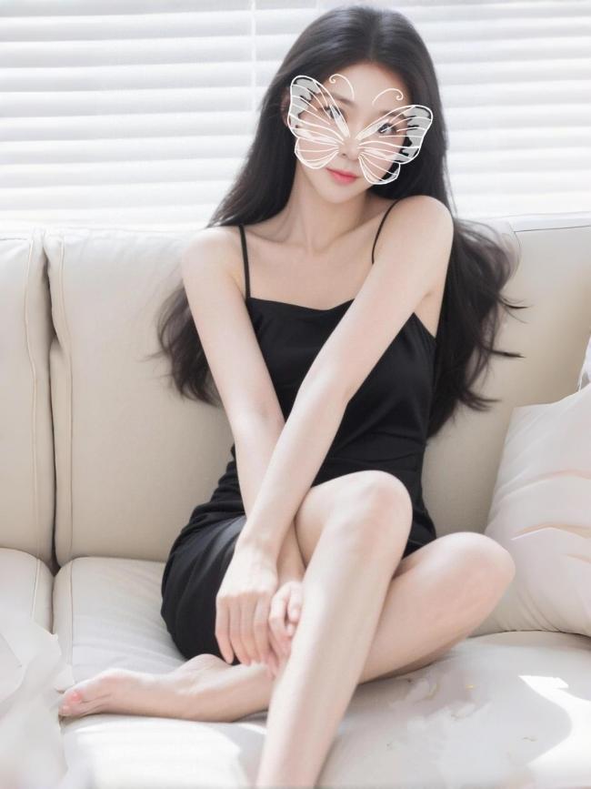 新人 性感风骚 实拍照片