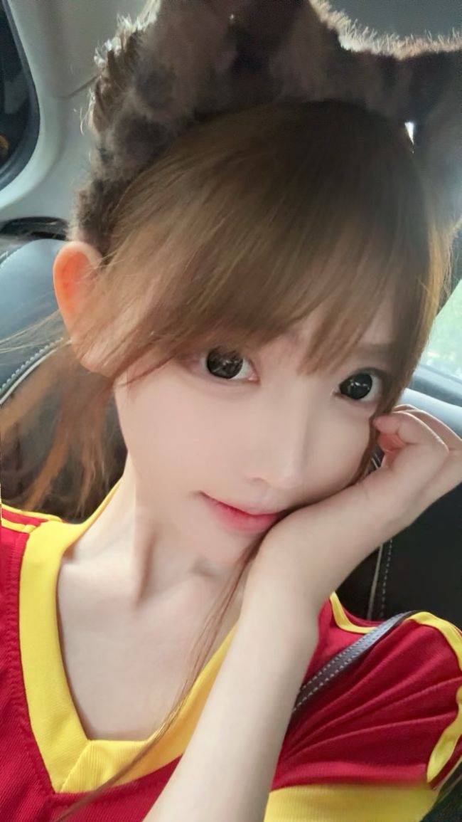 00后瑜伽私教兼职水多骚