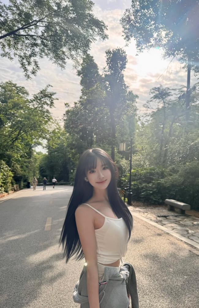 仙女下凡美女如云