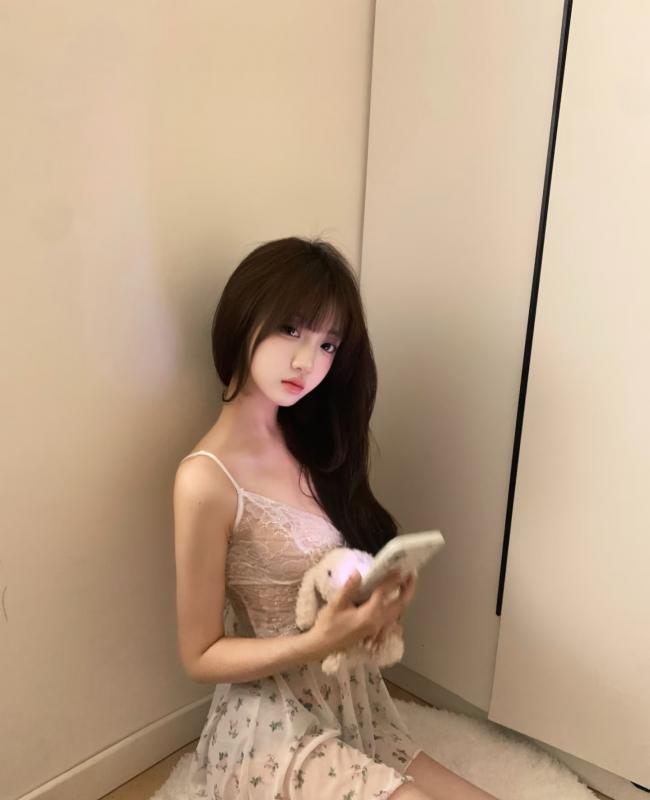 00后瑜伽私教兼职水多骚